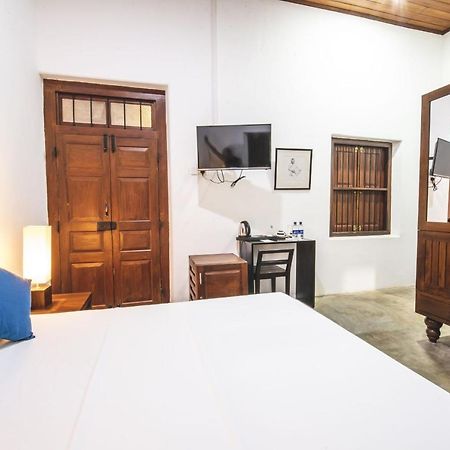 Thambu Illam Hotel Jaffna Exterior foto