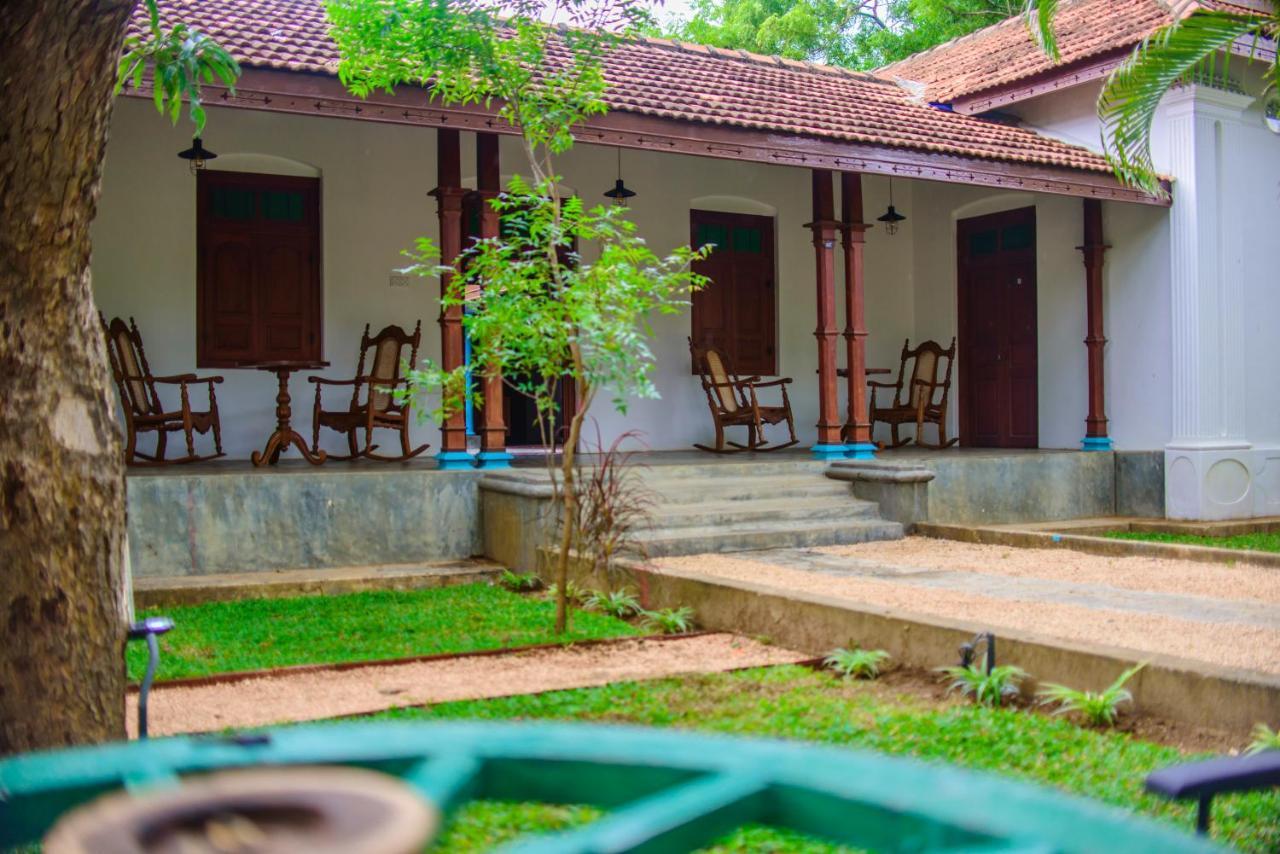 Thambu Illam Hotel Jaffna Exterior foto