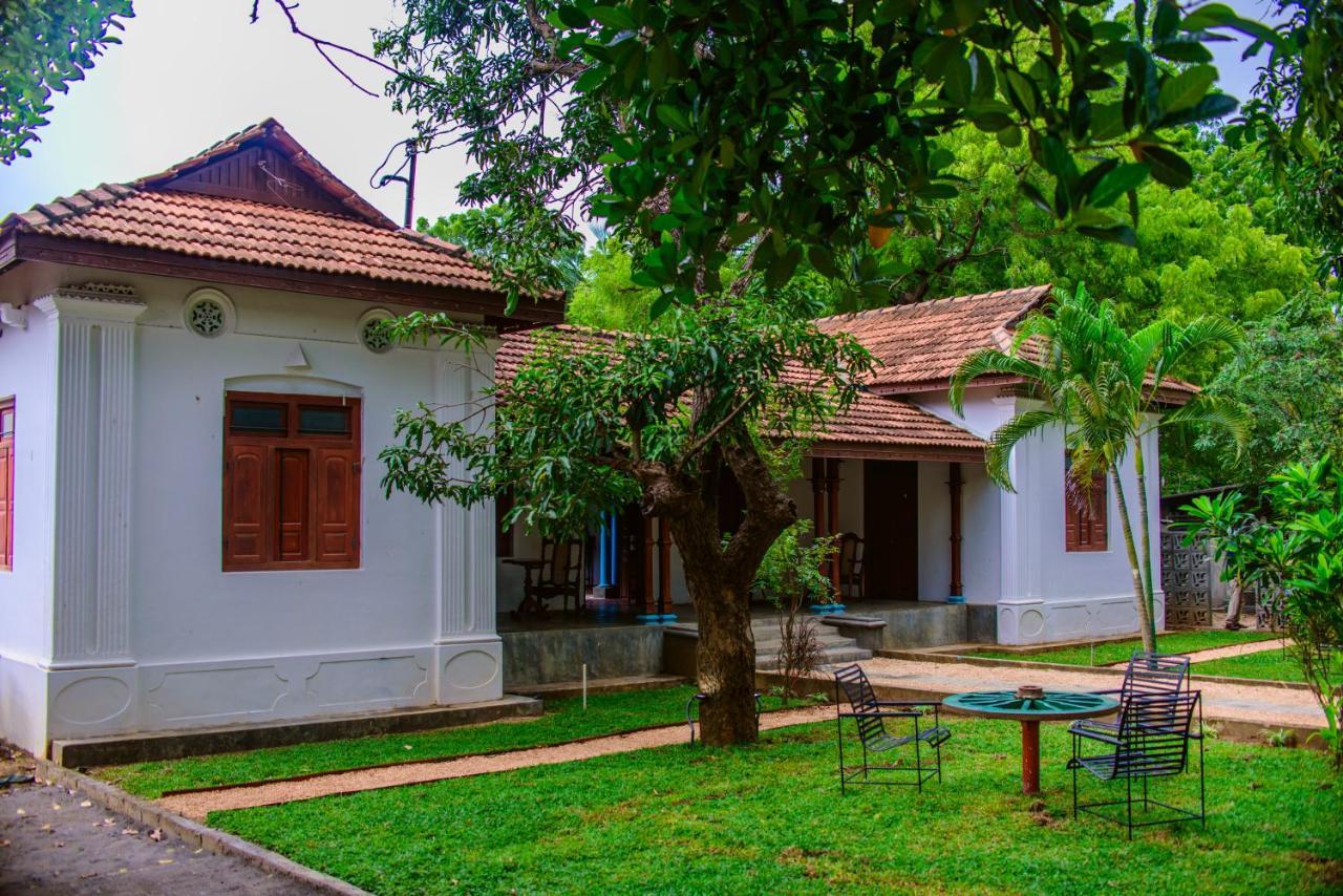 Thambu Illam Hotel Jaffna Exterior foto