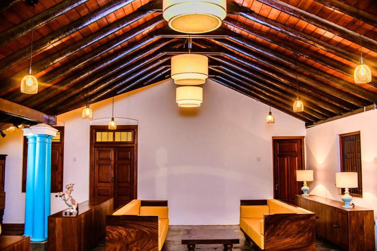 Thambu Illam Hotel Jaffna Exterior foto