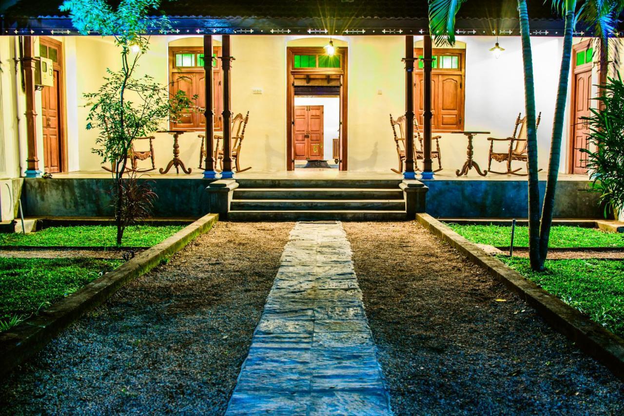 Thambu Illam Hotel Jaffna Exterior foto