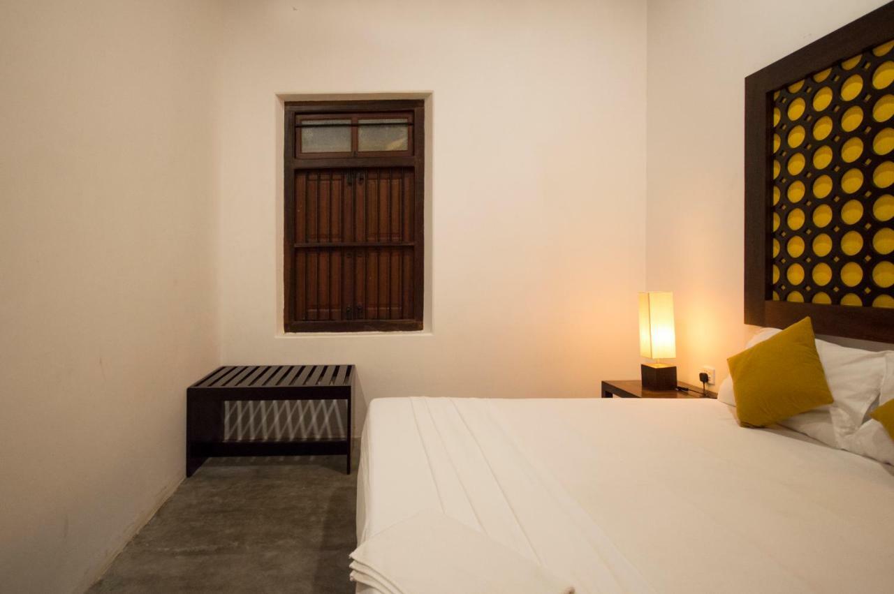 Thambu Illam Hotel Jaffna Exterior foto
