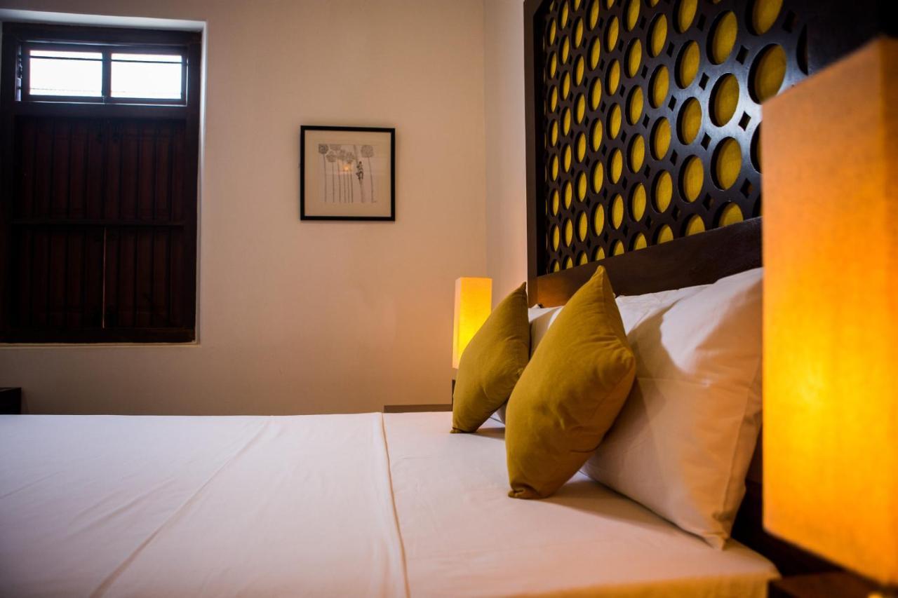 Thambu Illam Hotel Jaffna Exterior foto