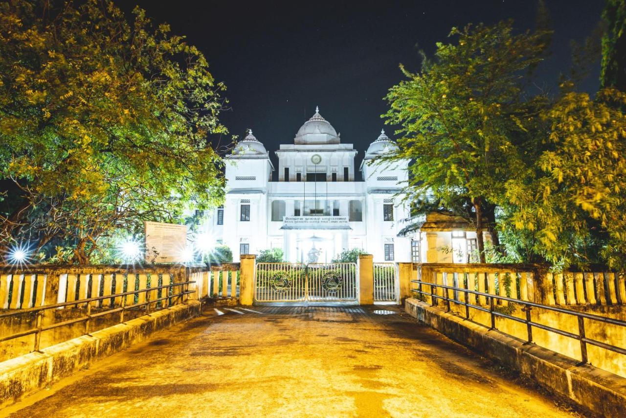 Thambu Illam Hotel Jaffna Exterior foto