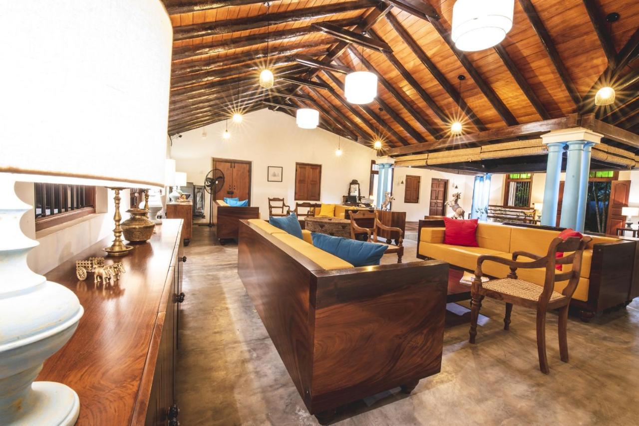 Thambu Illam Hotel Jaffna Exterior foto